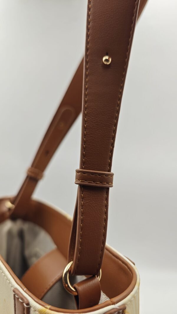 Artistic Fluid-Pattern Mother-and-Child Tote Bag Set